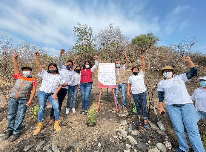 ARIADNA AYALA SE COMPROMETE A REFORESTAR A ATLIXCO 